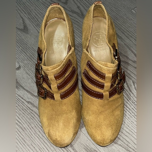 Tory Burch Gabriel High Wedge, Size 7M - Picture 8 of 16